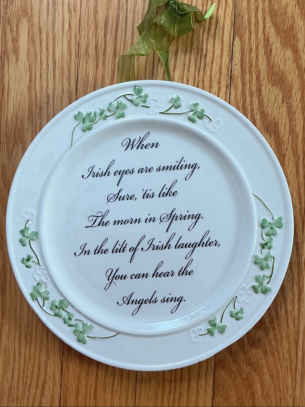 Decorative Irish ☘️ White Ceramic Plate with Poem "When Irish Eyes 👀.